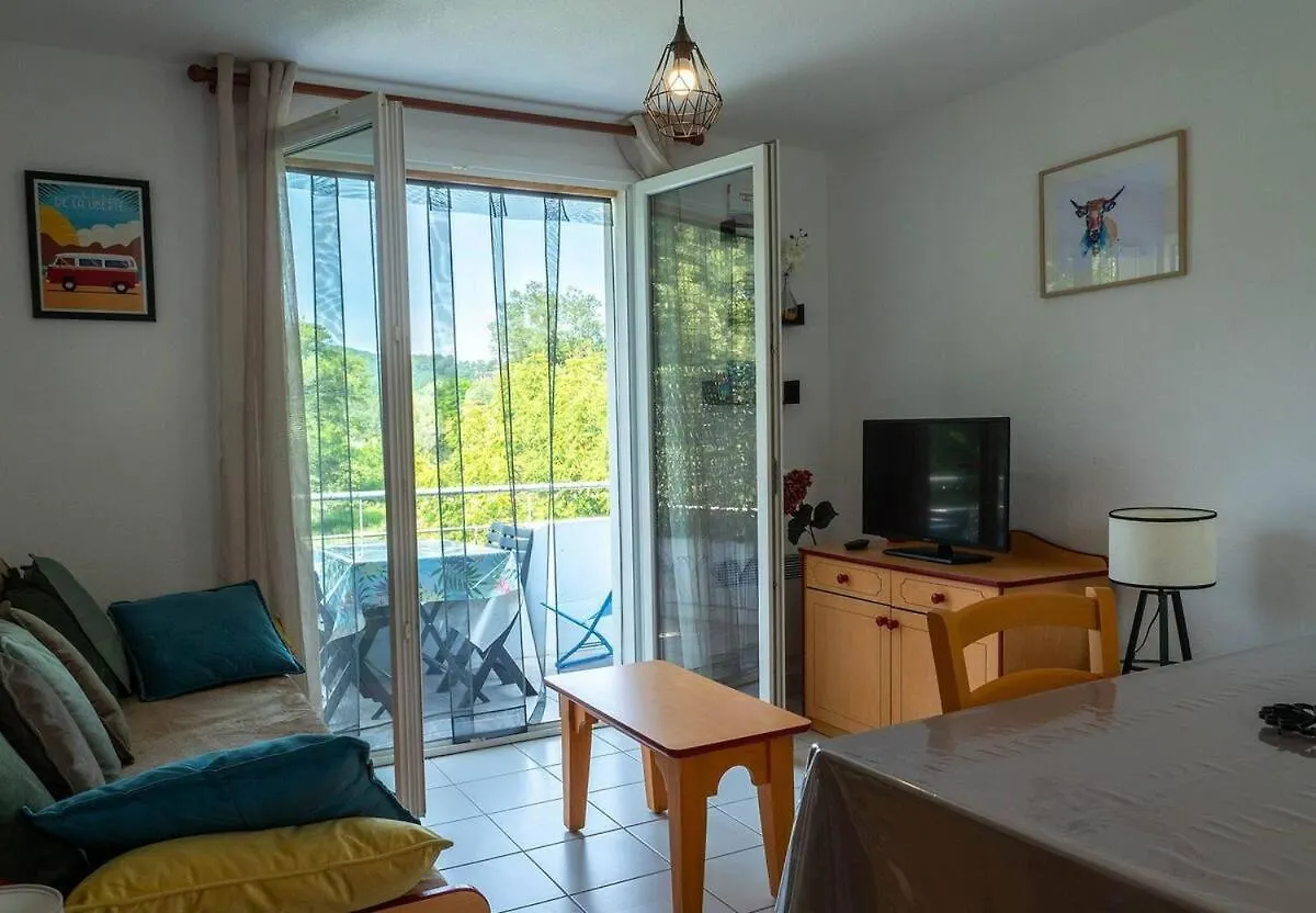 O Brac D'Olt, Piscine, Calme, Vue, Aux Portes De L'Aubrac Saint-Geniez-dʼOlt 0*,